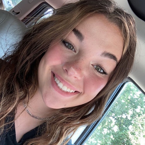 Meet your Posher, Faith - Picture 1 of 1